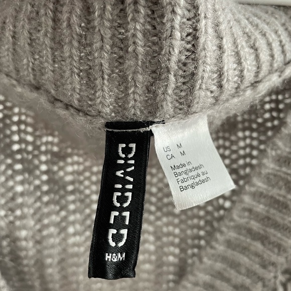 Grey Loose Cardigan - Picture 2 of 3